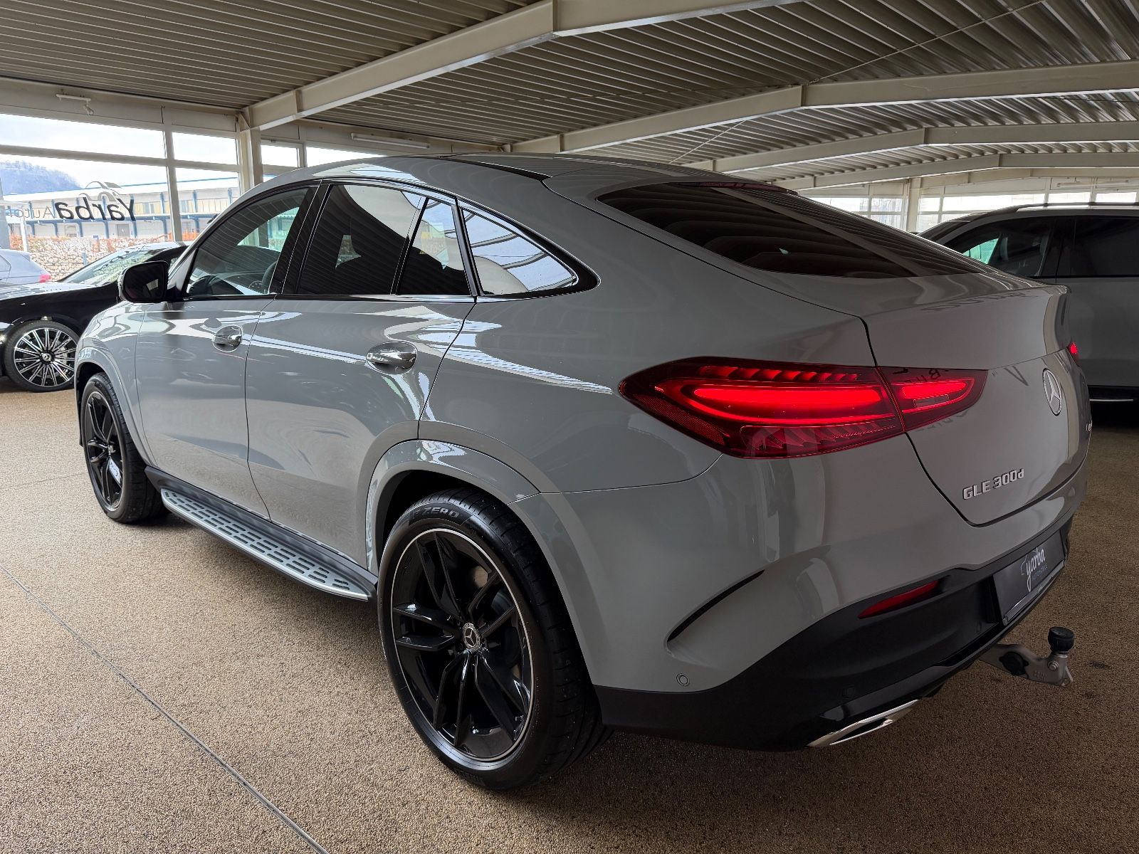 Mercedes-Benz GLE 300d 4Matic/Coupe/AMG Premium/Pano/HuD/Soft