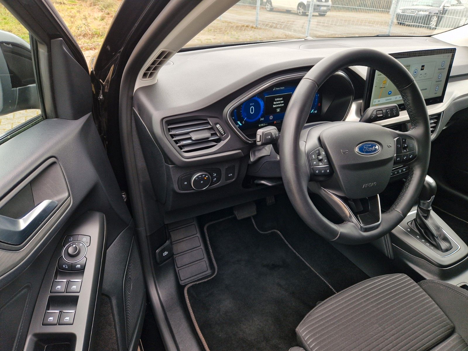 Ford Focus Tun.Titanium 1.Hd Aut. LED AHK NAVI Rf ACC