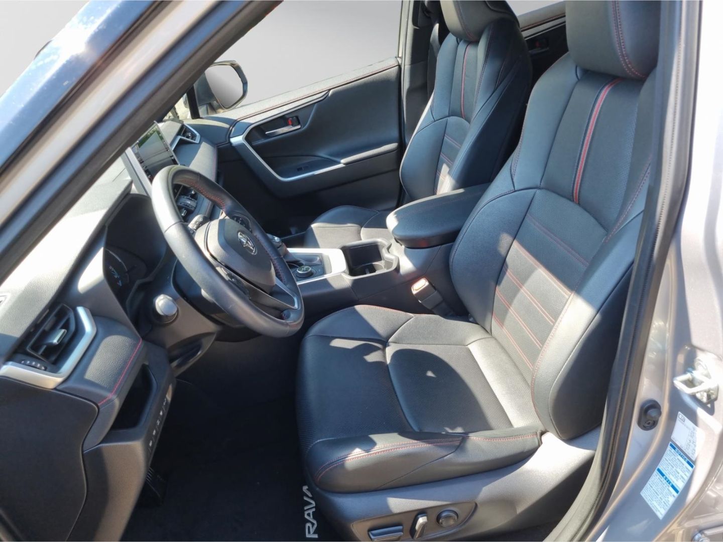 Toyota RAV 4 2.5 Plug-in Hybrid - Samsaru's Car Outlet