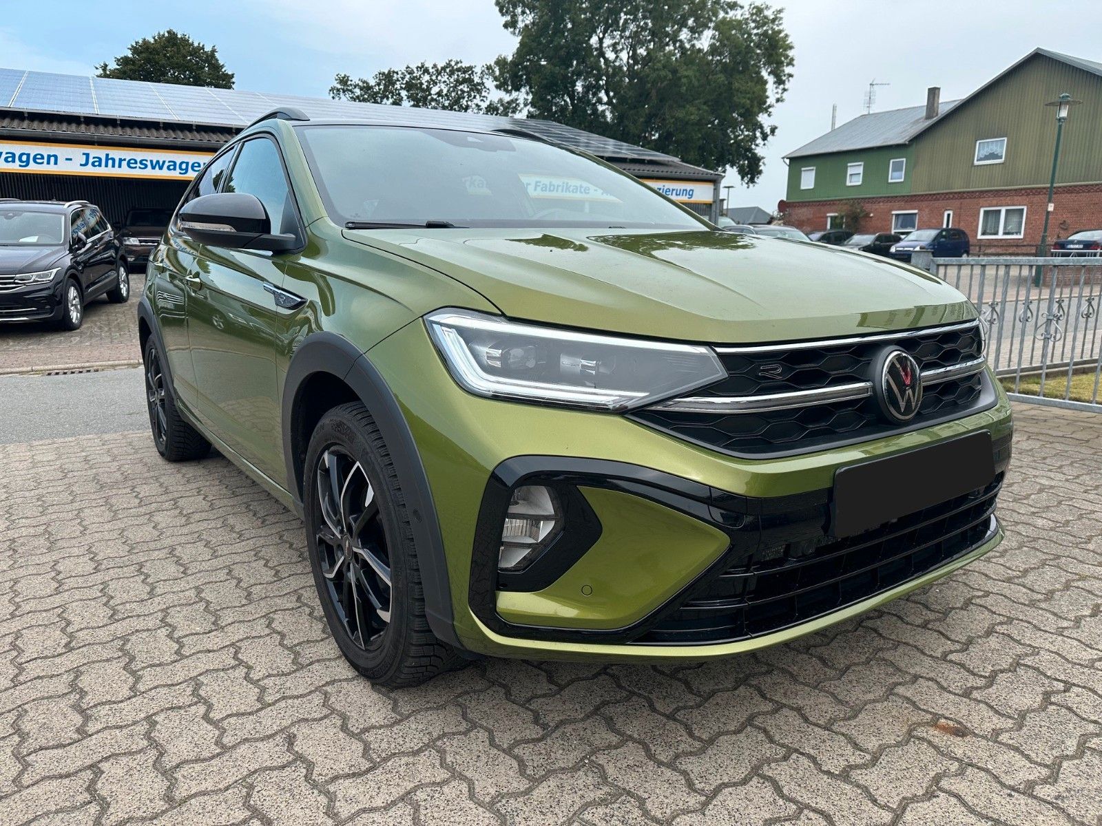 Volkswagen Taigo R-Line 1.5TSI DSG - Samsaru's Car Outlet