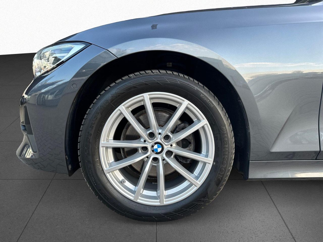 BMW 320i xDrive Sport Line LiCoPro LED ACC PA DAB