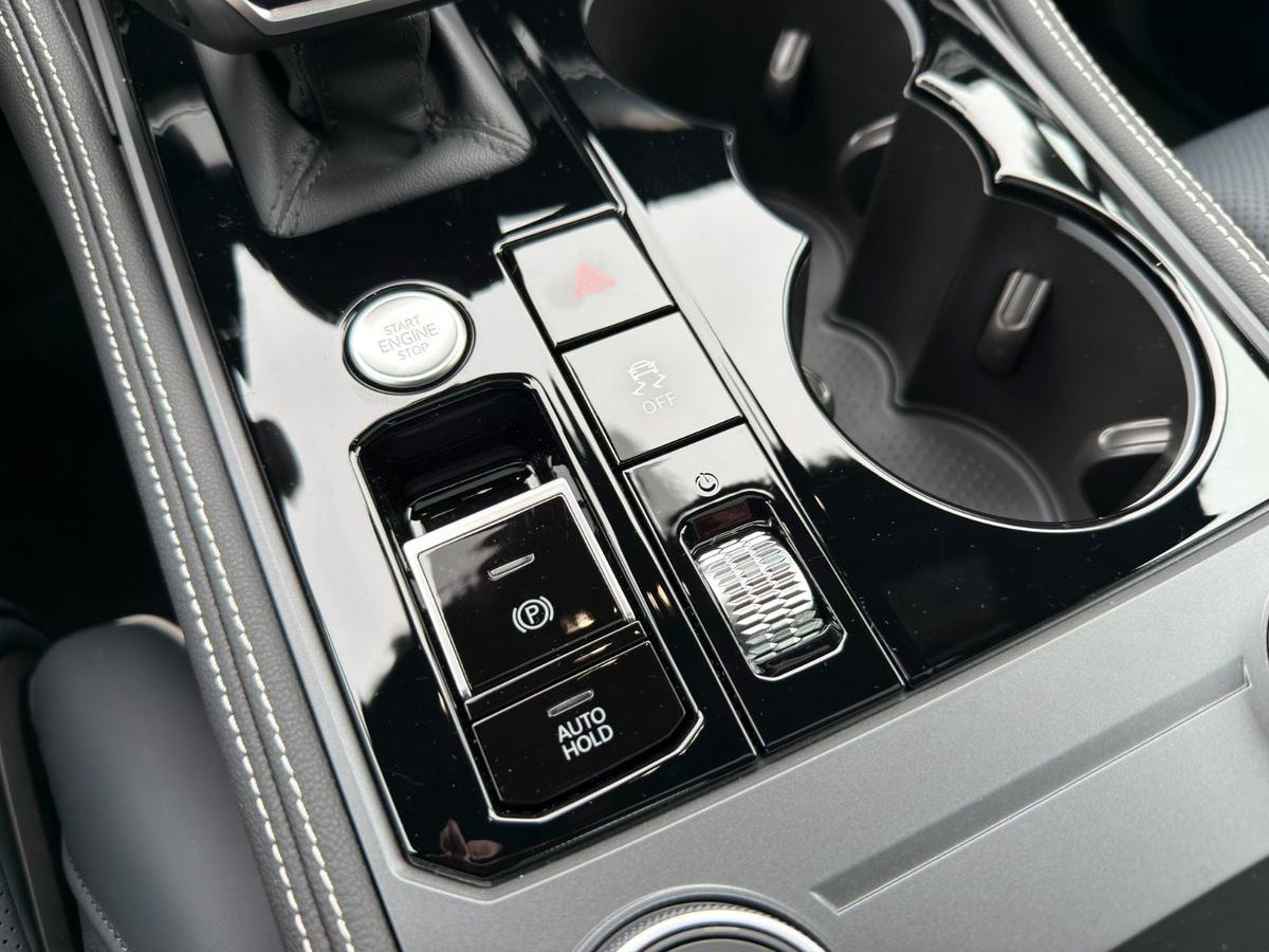 Volkswagen Touareg 3.0 TDI 210 kW 4Motion R-Line/VOLL