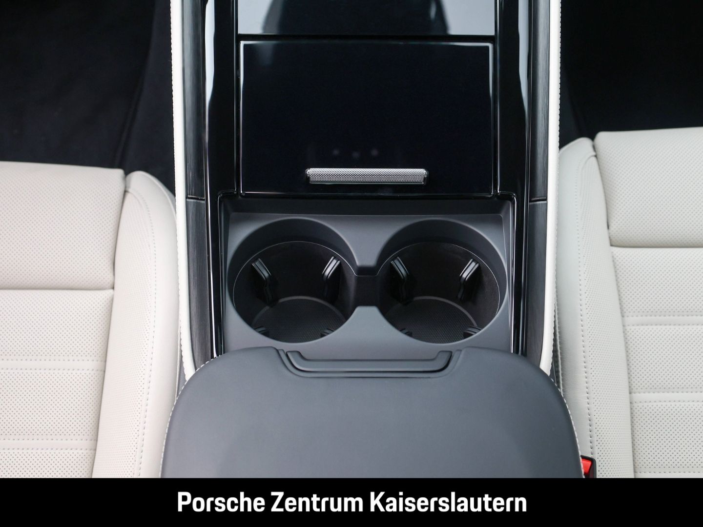 Porsche Panamera 4 E-Hybrid InnoDrive Surround-View LED
