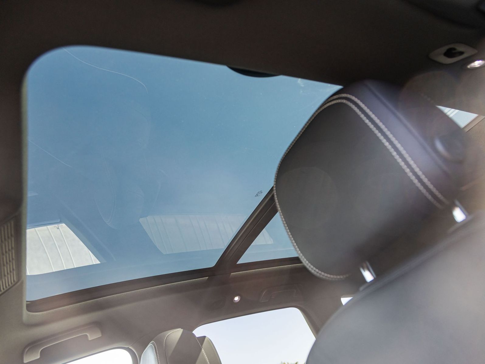 Volkswagen Touareg 3.0 TDI Elegance - Samsaru's Car Outlet