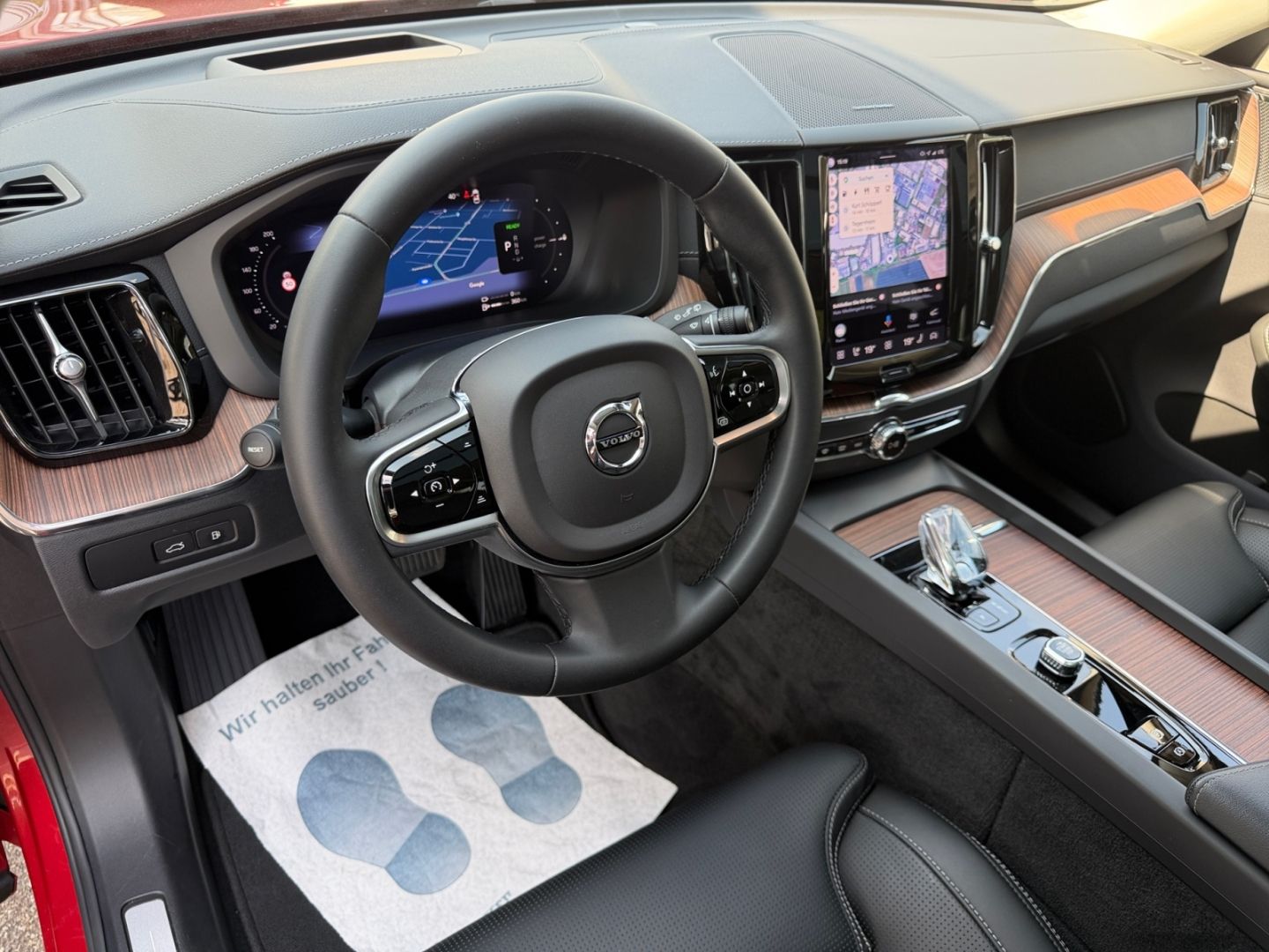 Volvo XC60 Ultimate Dark Recharge AWD StandHZG HUD Luf