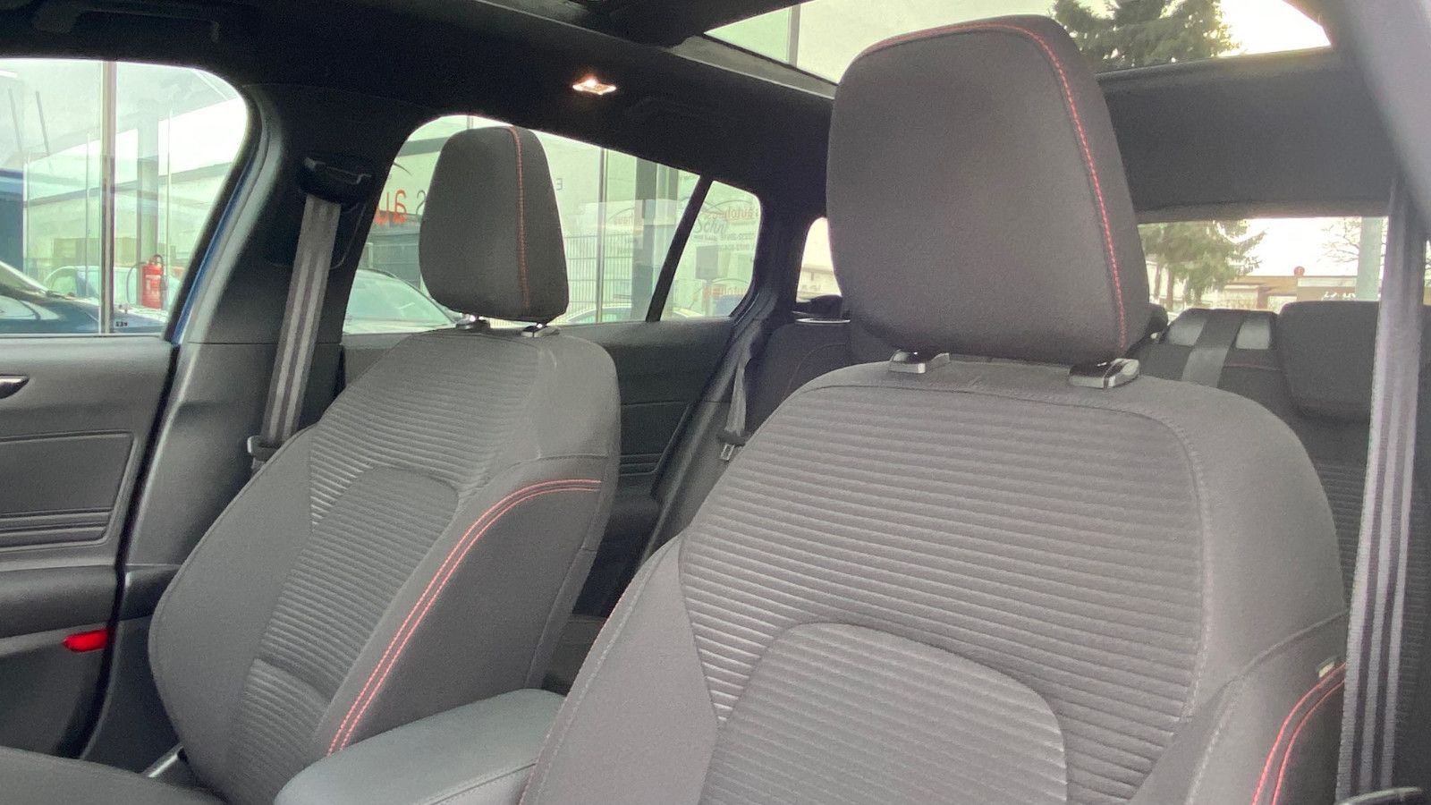 Ford Focus Turnier ST-Line X, Styling*PANO*Matrix-LED