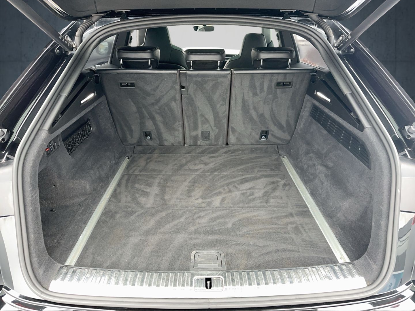 Audi Q8 50 3.0 TDI quattro S line AHK HD MATRIX-LED S