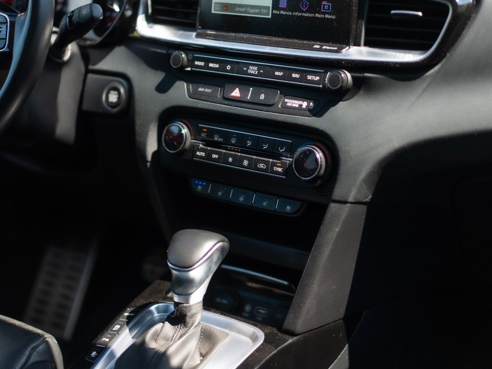 Kia Ceed Platinum Edition - Samsaru's Car Outlet