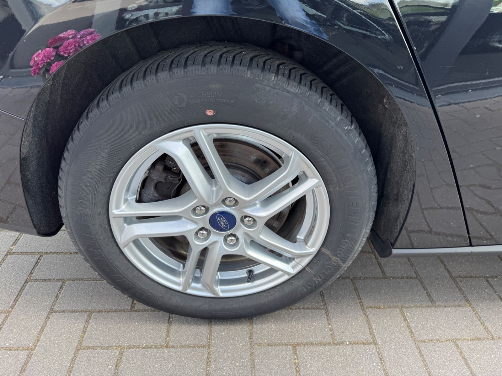 Ford Focus Turnier 1.5TDCI - Samsaru's Car Outlet