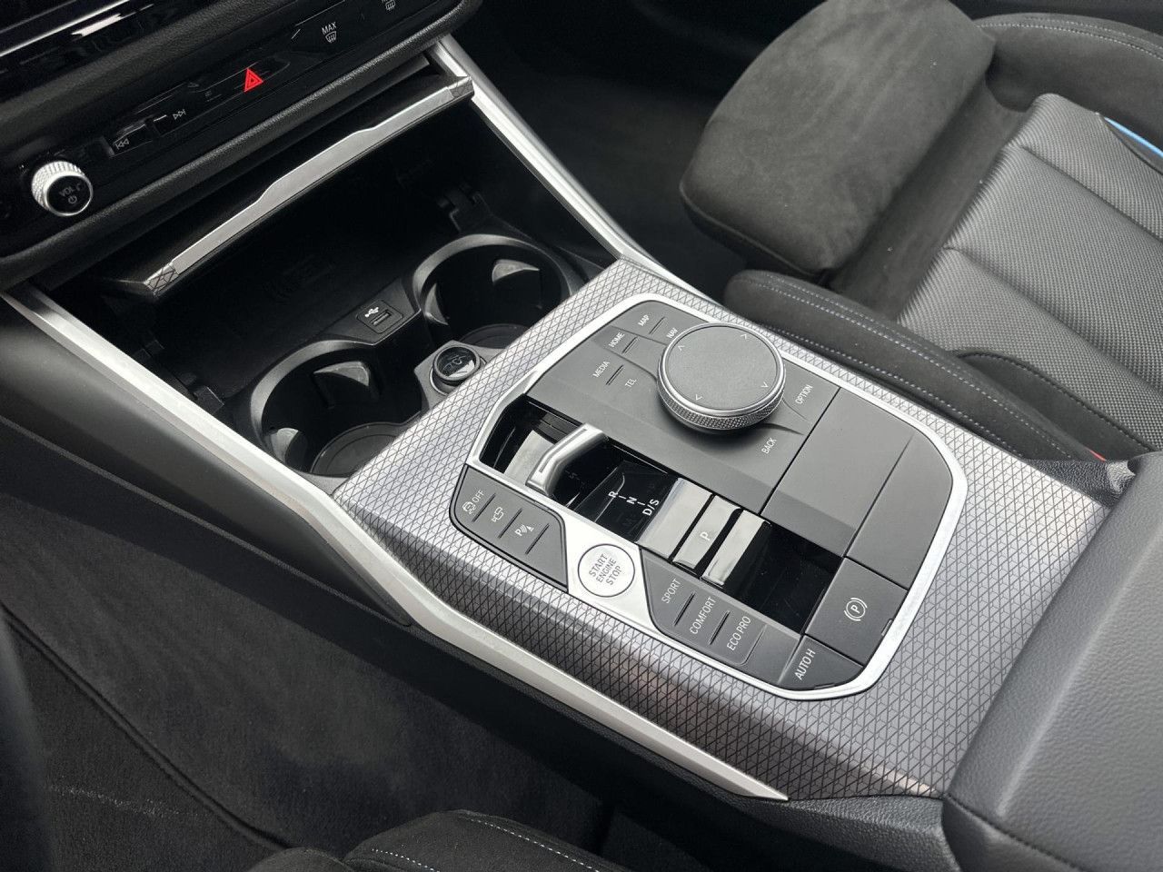 BMW 320d T. M Sport LCPro St&Go 360° AHK HUD AdpLED