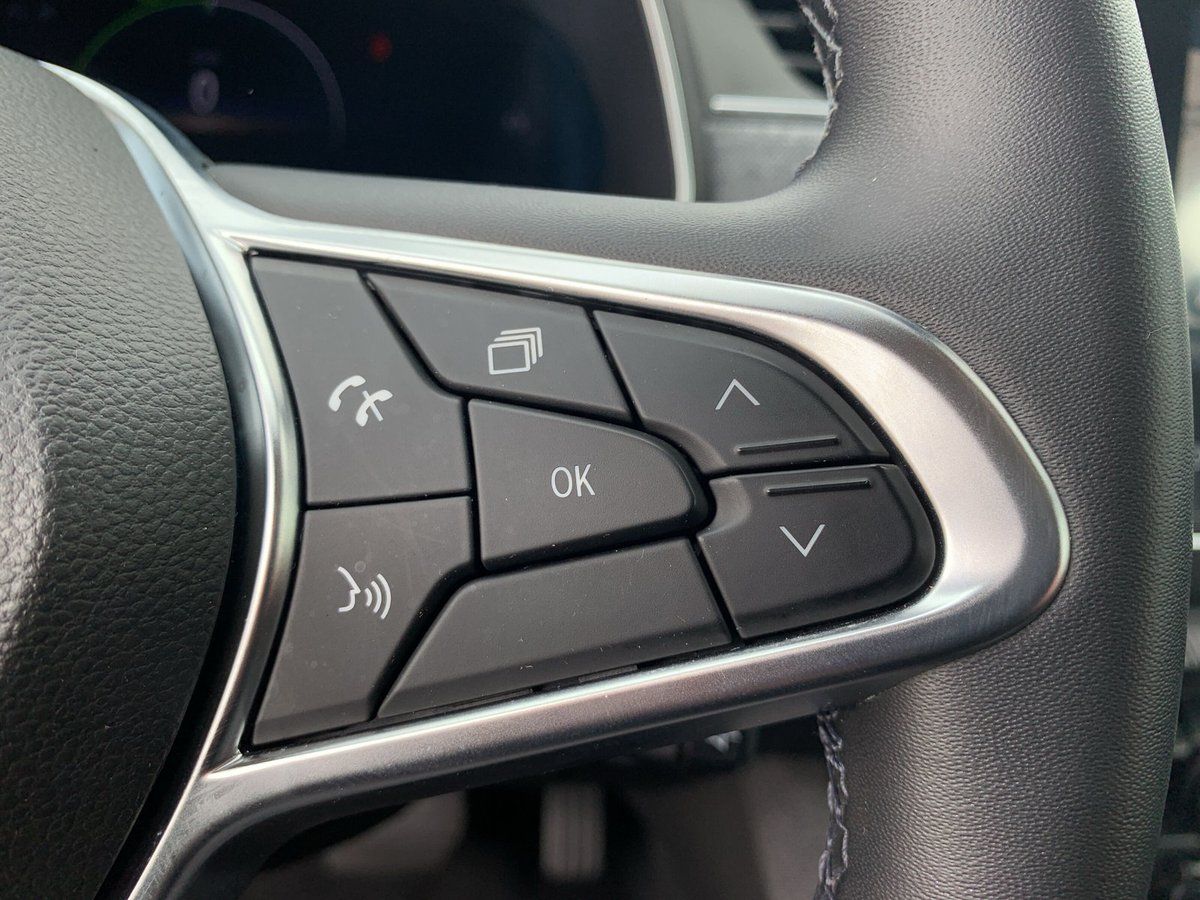 Renault ZOE EXPERIENCE - Samsaru's Car Outlet