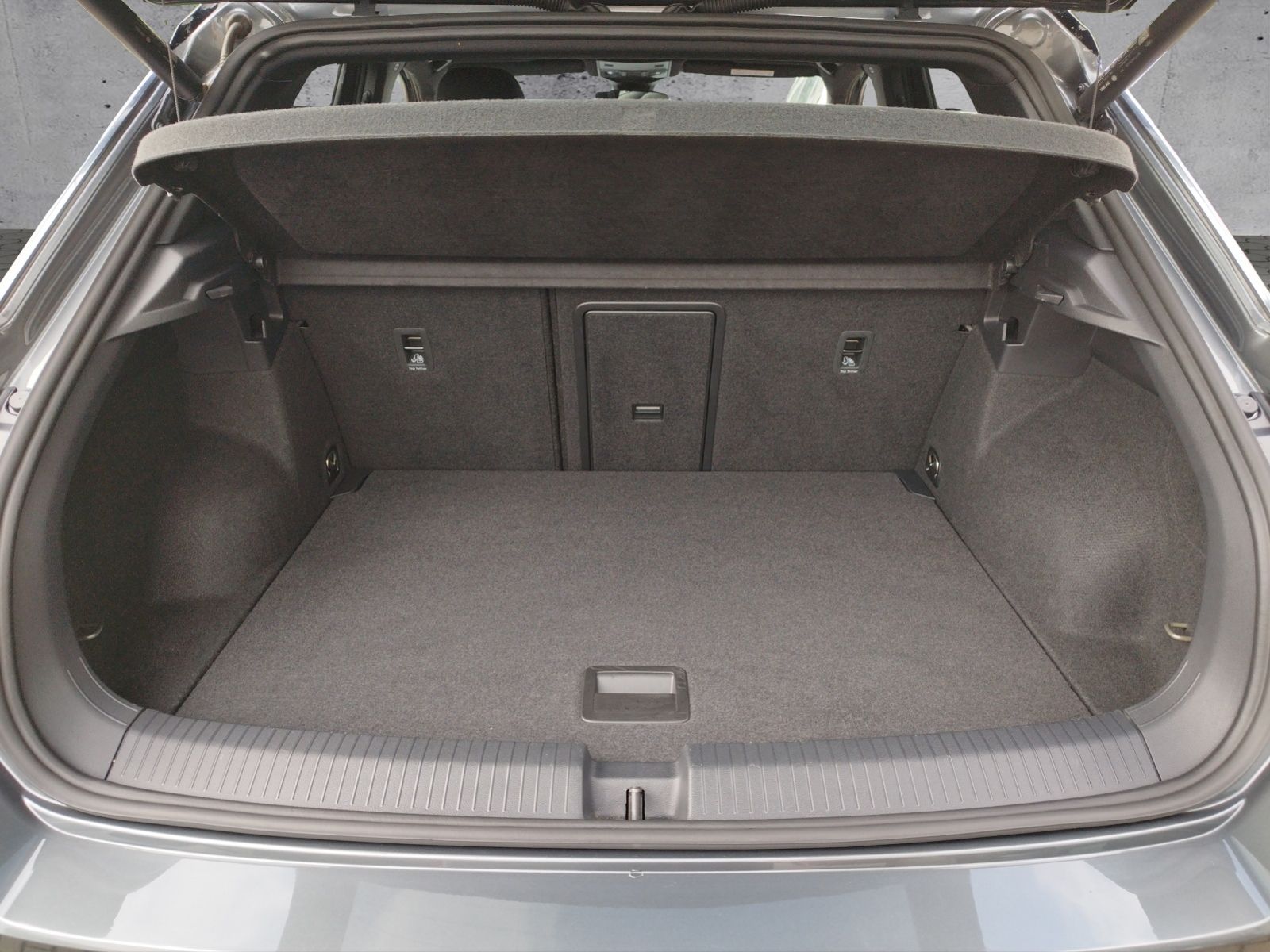 Volkswagen T-Roc Sport 1.5TSI - Samsaru's Car Outlet