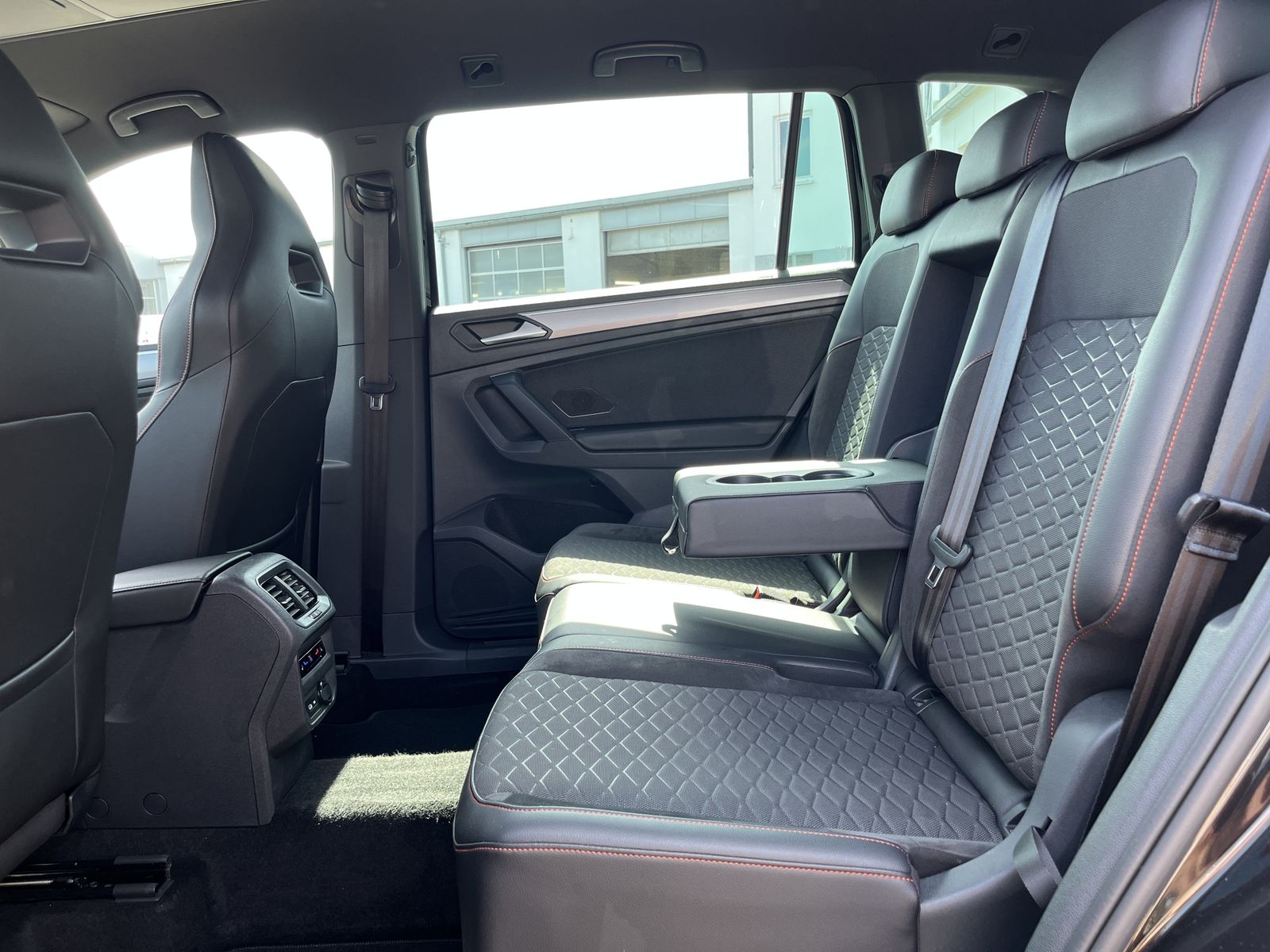 Seat Tarraco 1.5 TSI DSG FR AHK Navi ACC LED RFK 4xSH