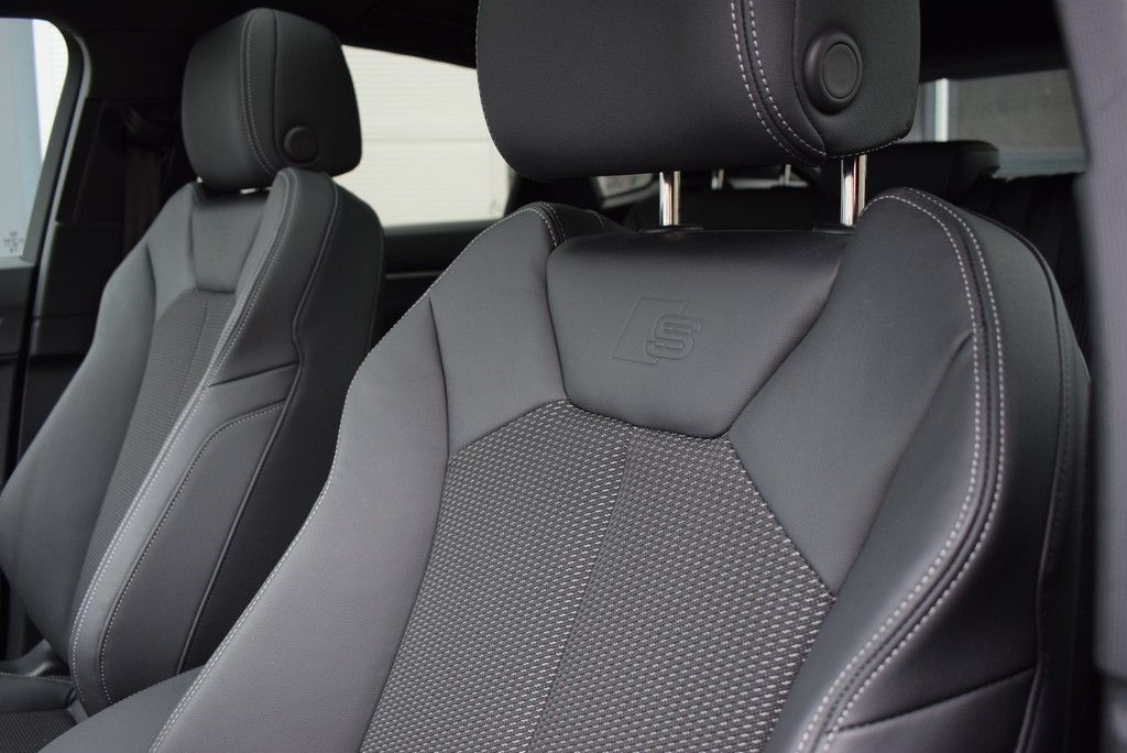 Audi Q3 Sportback 40 TDI qu/S-tr. *S-line*Matrix*AHK*
