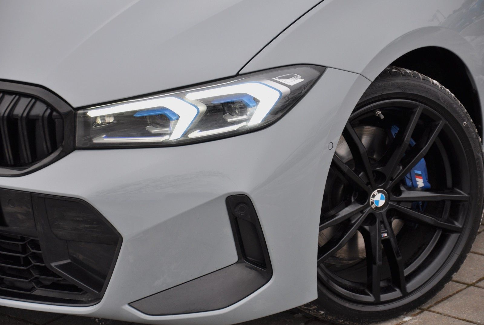 BMW 320 d Touring xDrive M Sport STANDH-PANO-CARBON