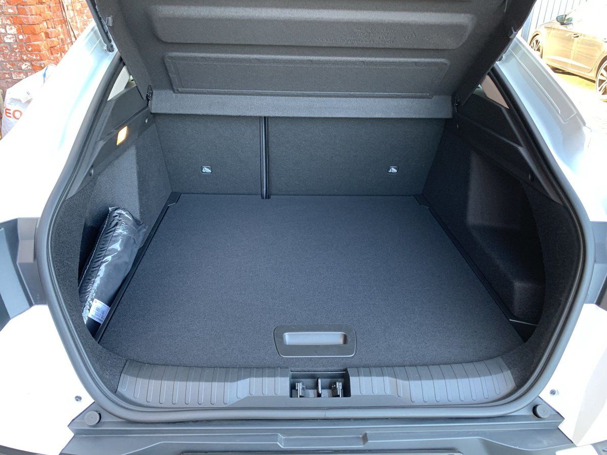 Renault Arkana Zen 1.3 TCe 140 - Samsaru's Car Outlet