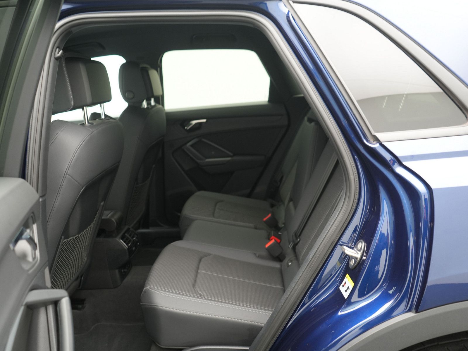 Audi Q3 quattro - Samsaru's Car Outlet