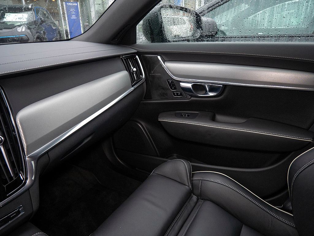 Volvo S90 T8 PHEV Ultimate Dark AWD