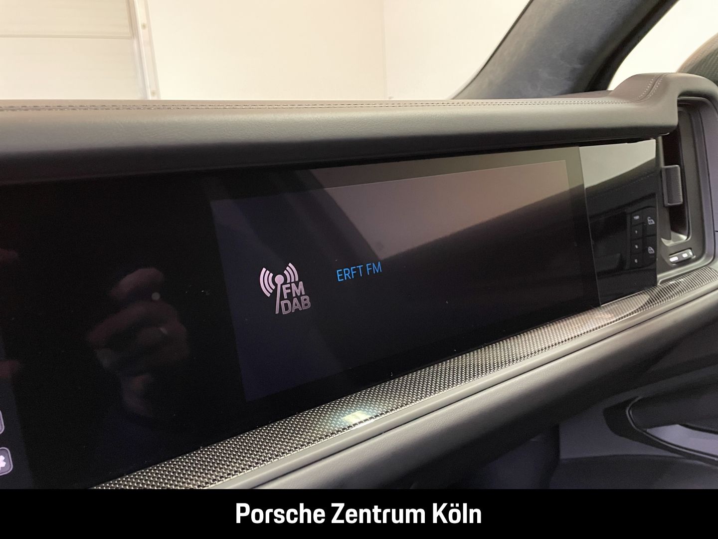 Porsche Cayenne GTS Carbon-Deisgn Sportabgas LED-Matrix