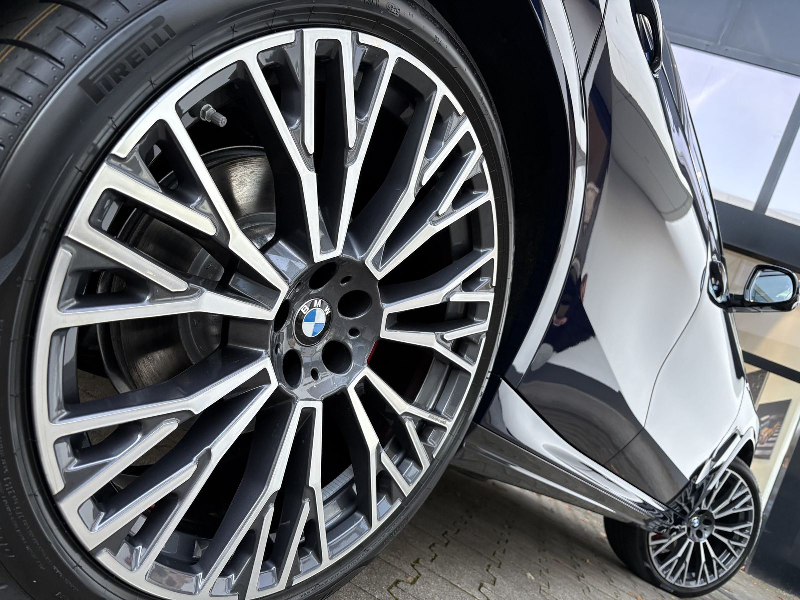 BMW X6 xDrive40d MSport PANO AHK DA PROF PA PROF 22"
