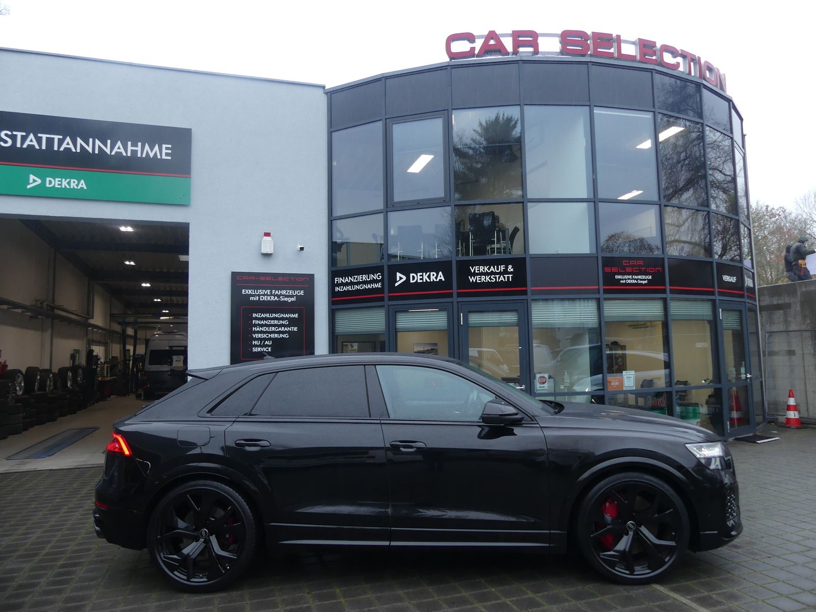 Audi RSQ8 4.0 TFSI Quattro MATRIX/HUD/MASSAGE/23''/NA