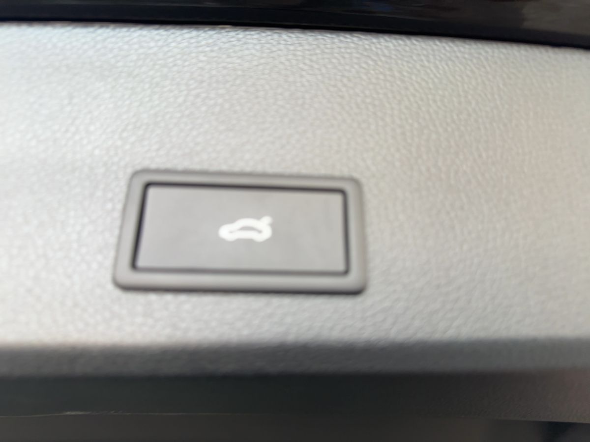 Seat Ateca 2.0 TDI FR-Line DSG*AHK*LED*CAM*