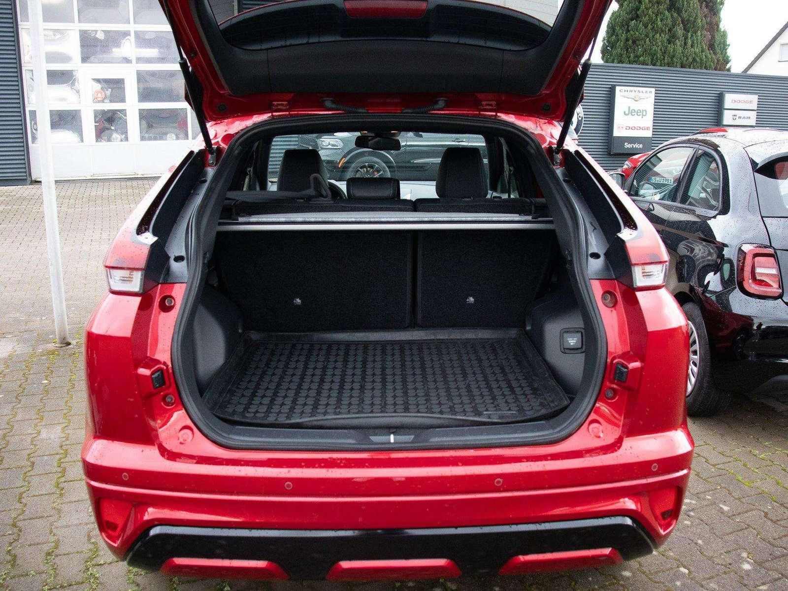 Mitsubishi Eclipse Cross Plus Select  2,4l PHEV 4WD Navi*SH