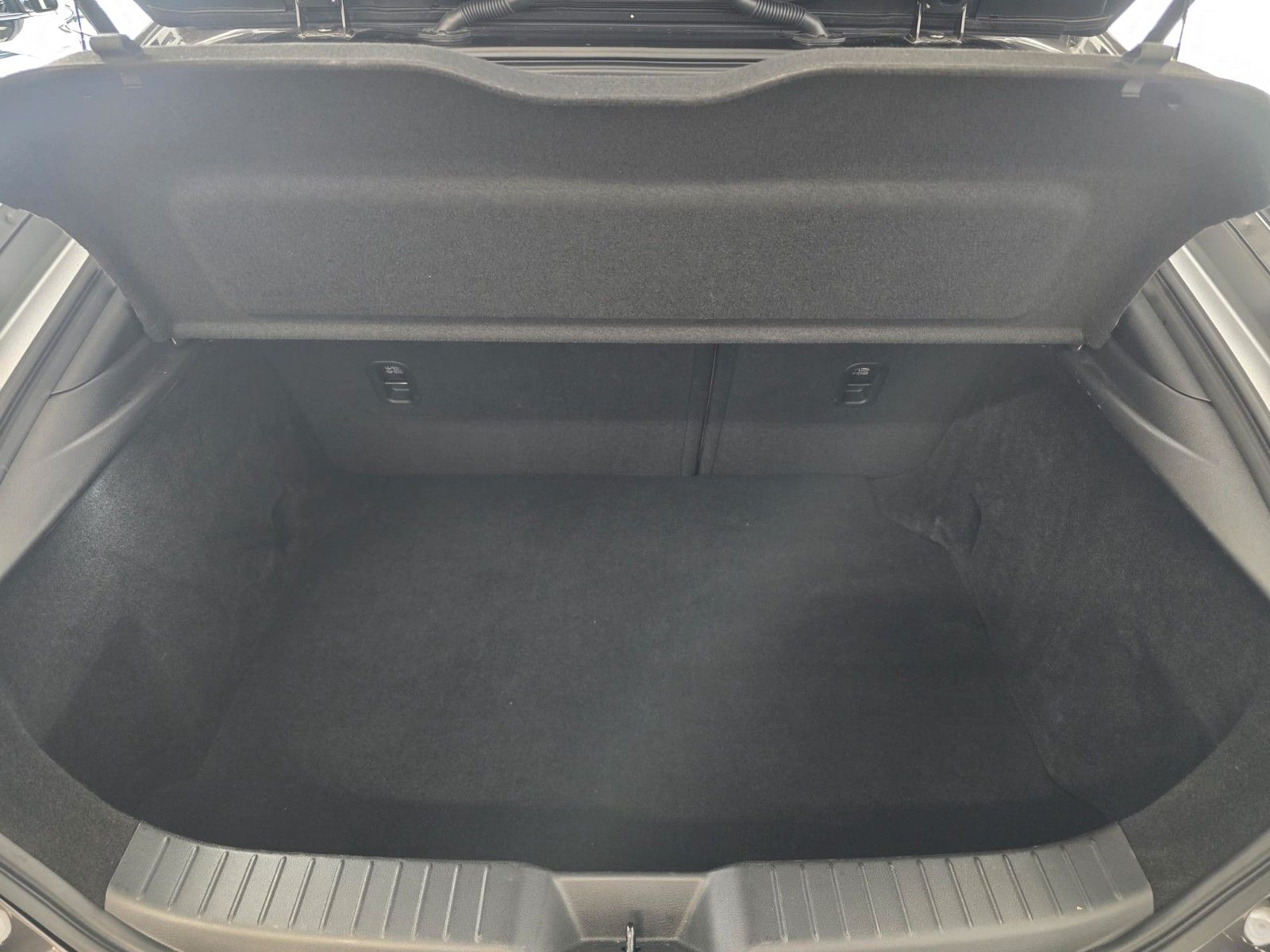 Mazda 3 Lim. 5-trg. Nagisa FWD 2.5l 140ps*HUD*RFK*BOSE