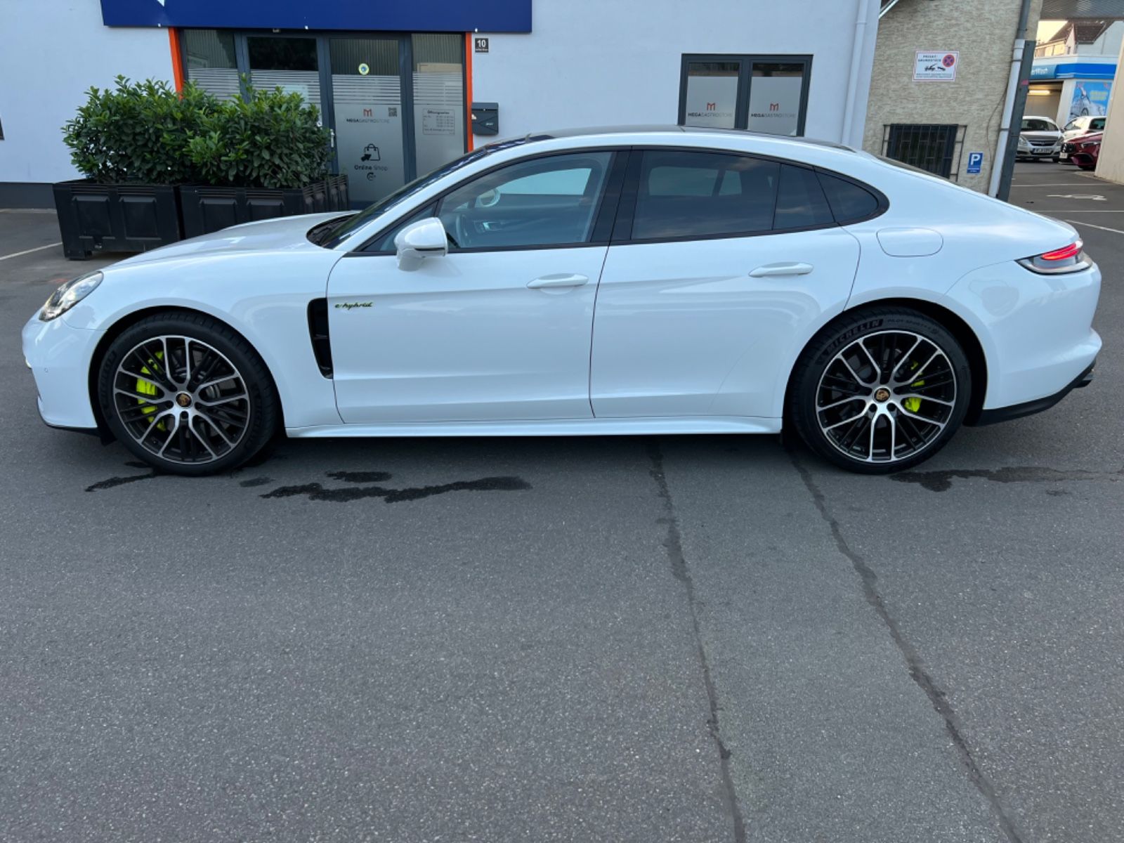 Porsche Panamera 4S E-Hybrid*Sportdesign*PDLS+*Surround*