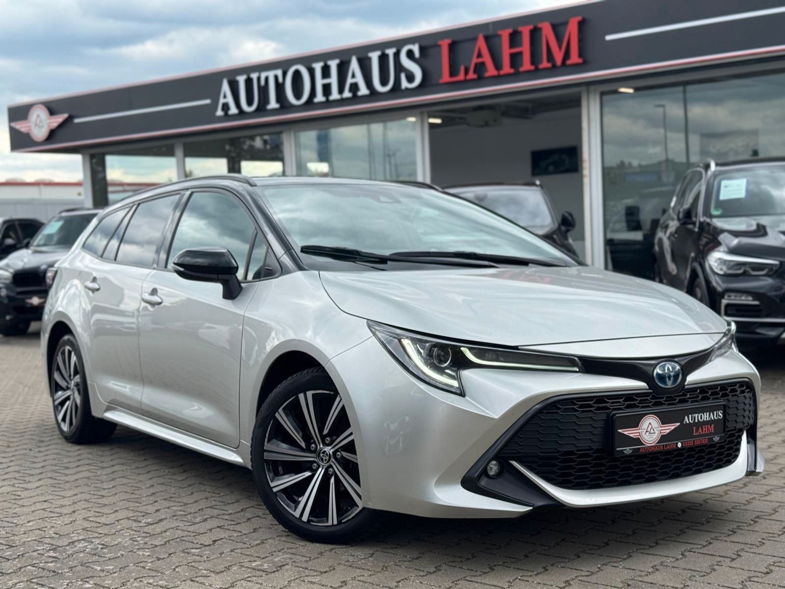 Toyota Corolla Touring Sports Hybrid Business Edition - Samsaru's Car Outlet