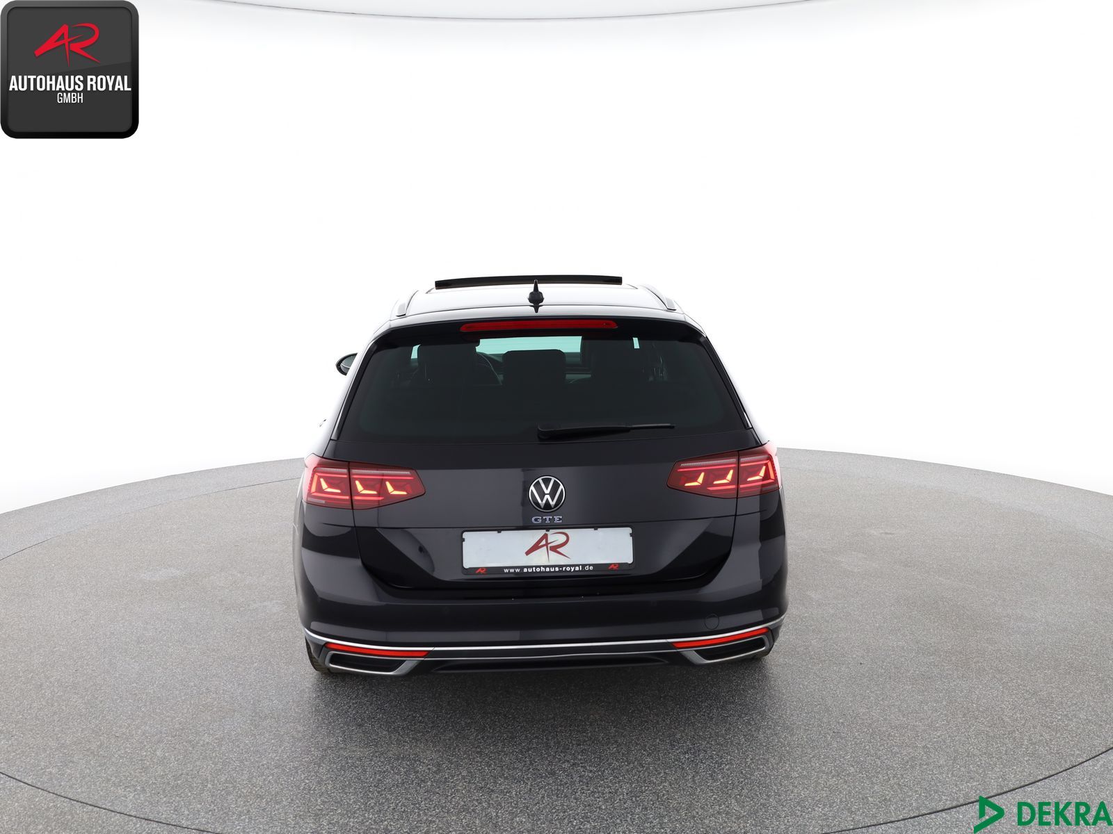 Volkswagen Passat Variant 1.4 TSI GTE - Samsaru's Car Outlet