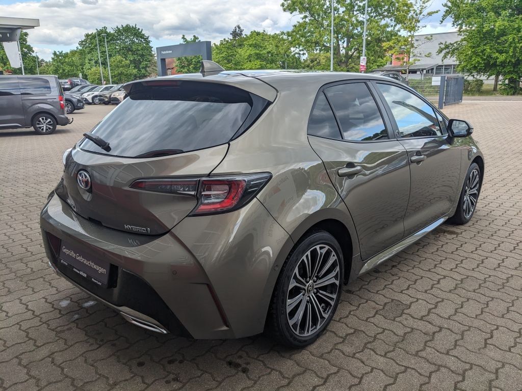 Toyota Corolla 2.0 Hybrid - Samsaru's Car Outlet