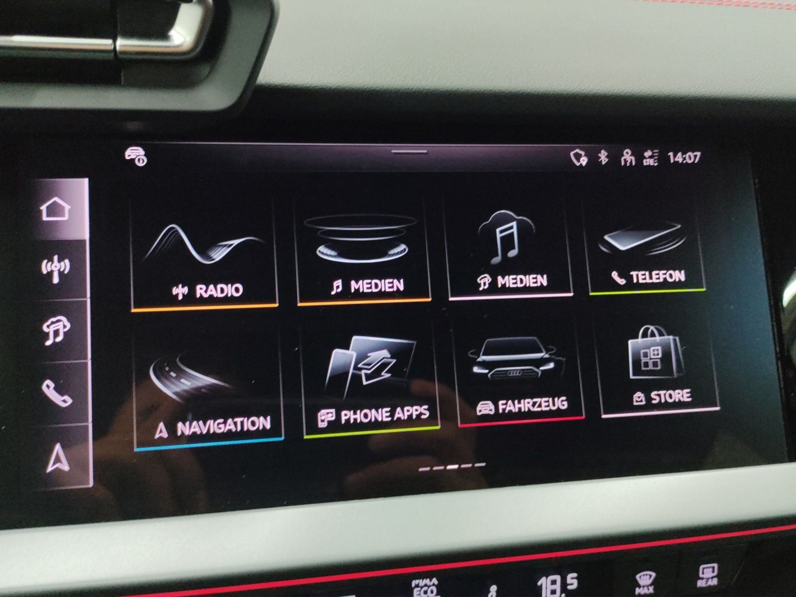 Audi A3 Sportback TFSIe S LINE NP66 SONOS HuD ALCANTA