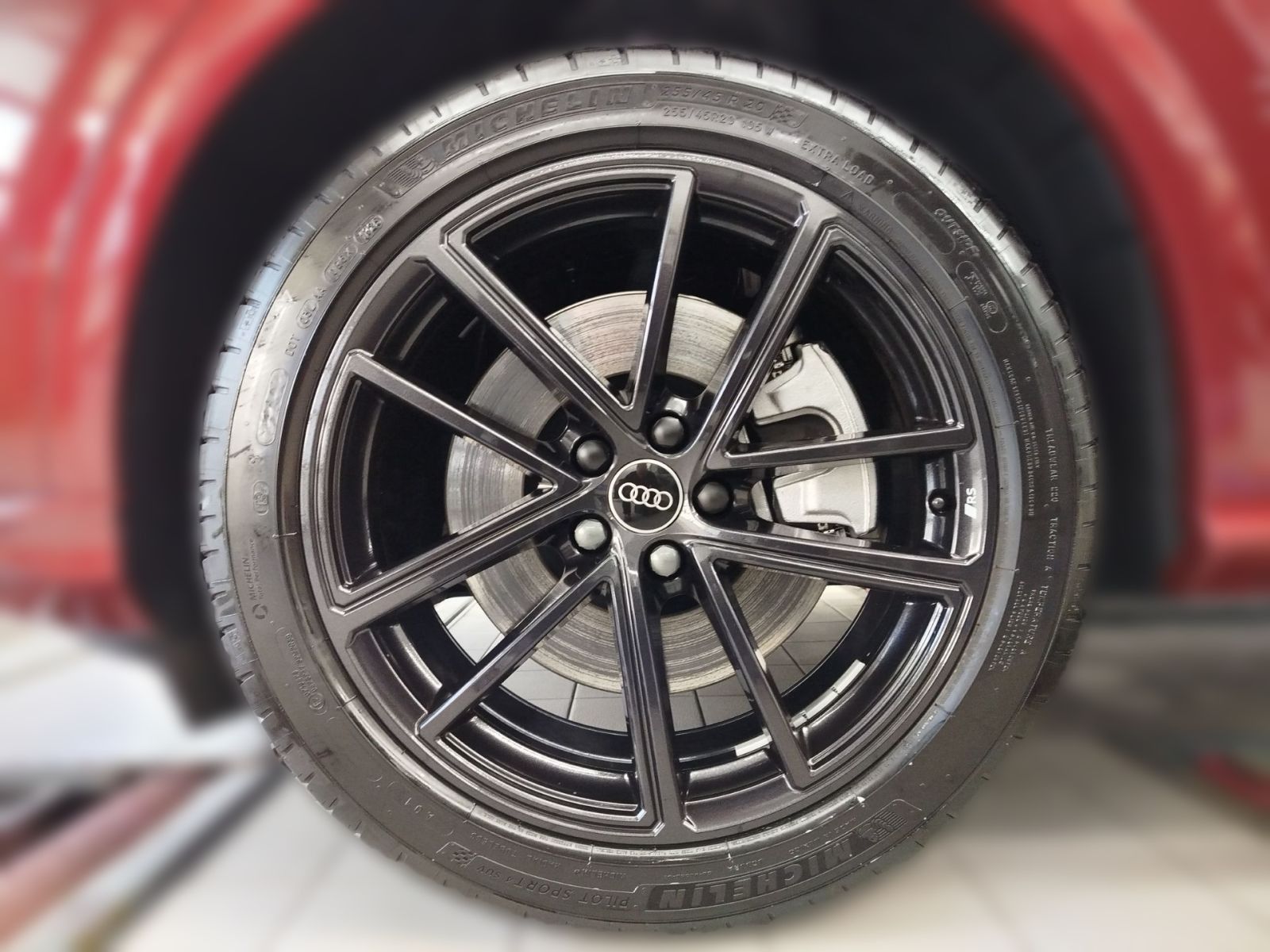 Audi Q5 TDI quattro S tronic S line PANO AHK MATRIX