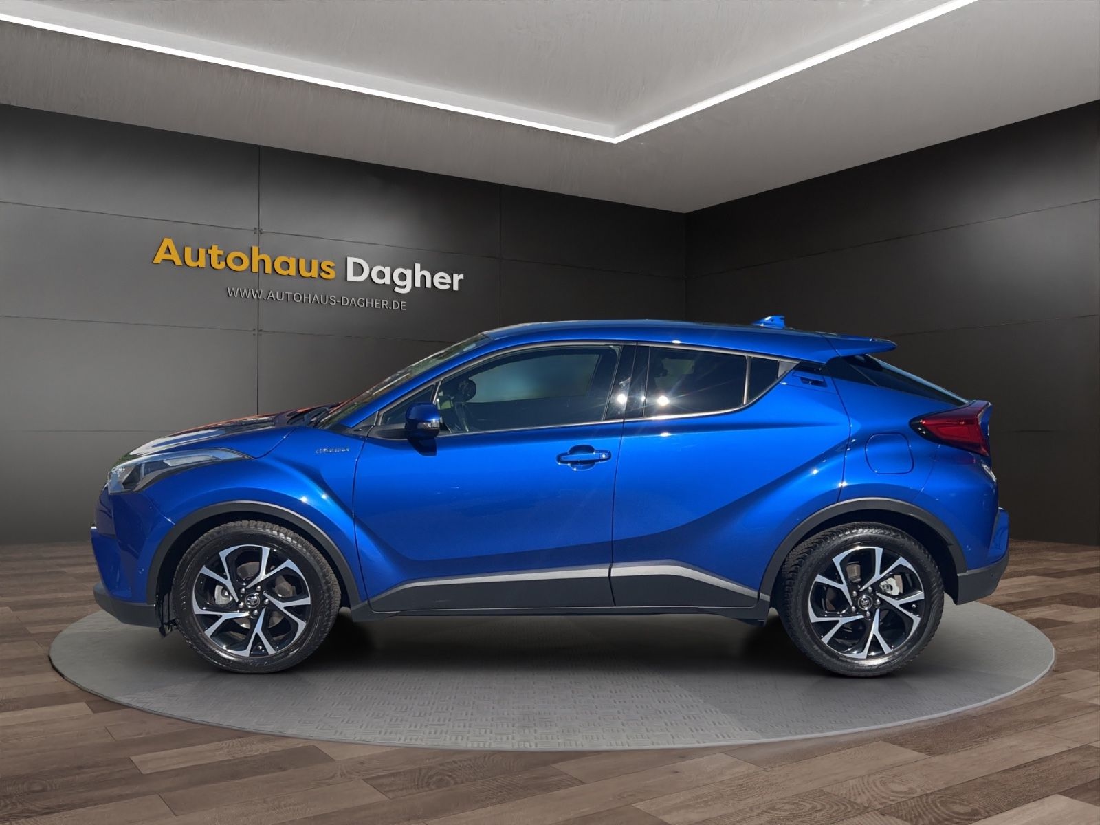 Toyota C-HR Hybrid Club - Samsaru's Car Outlet