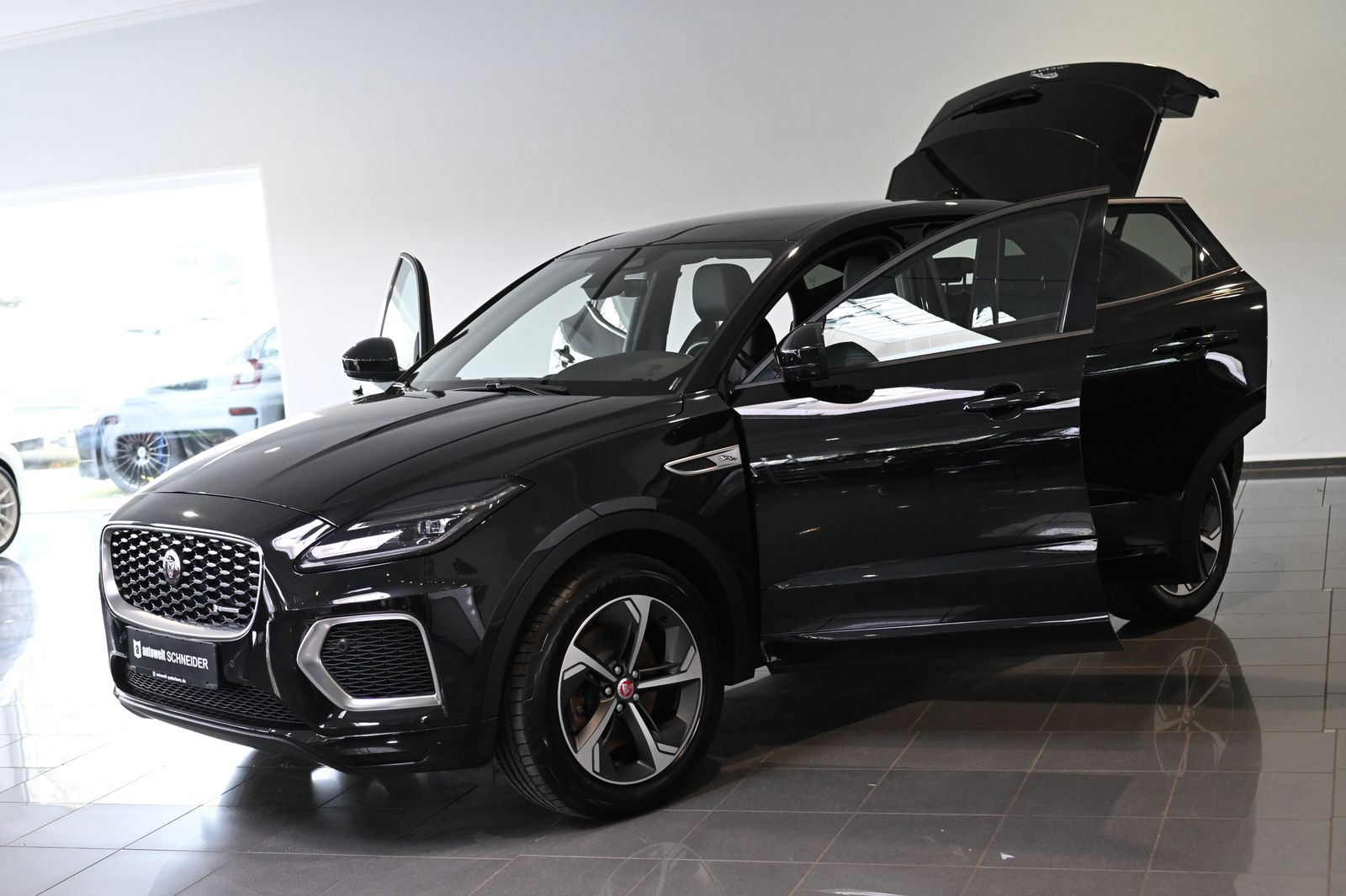 Jaguar E-PACE D163 R-Dynamic SE AWD Leder ACC 19"