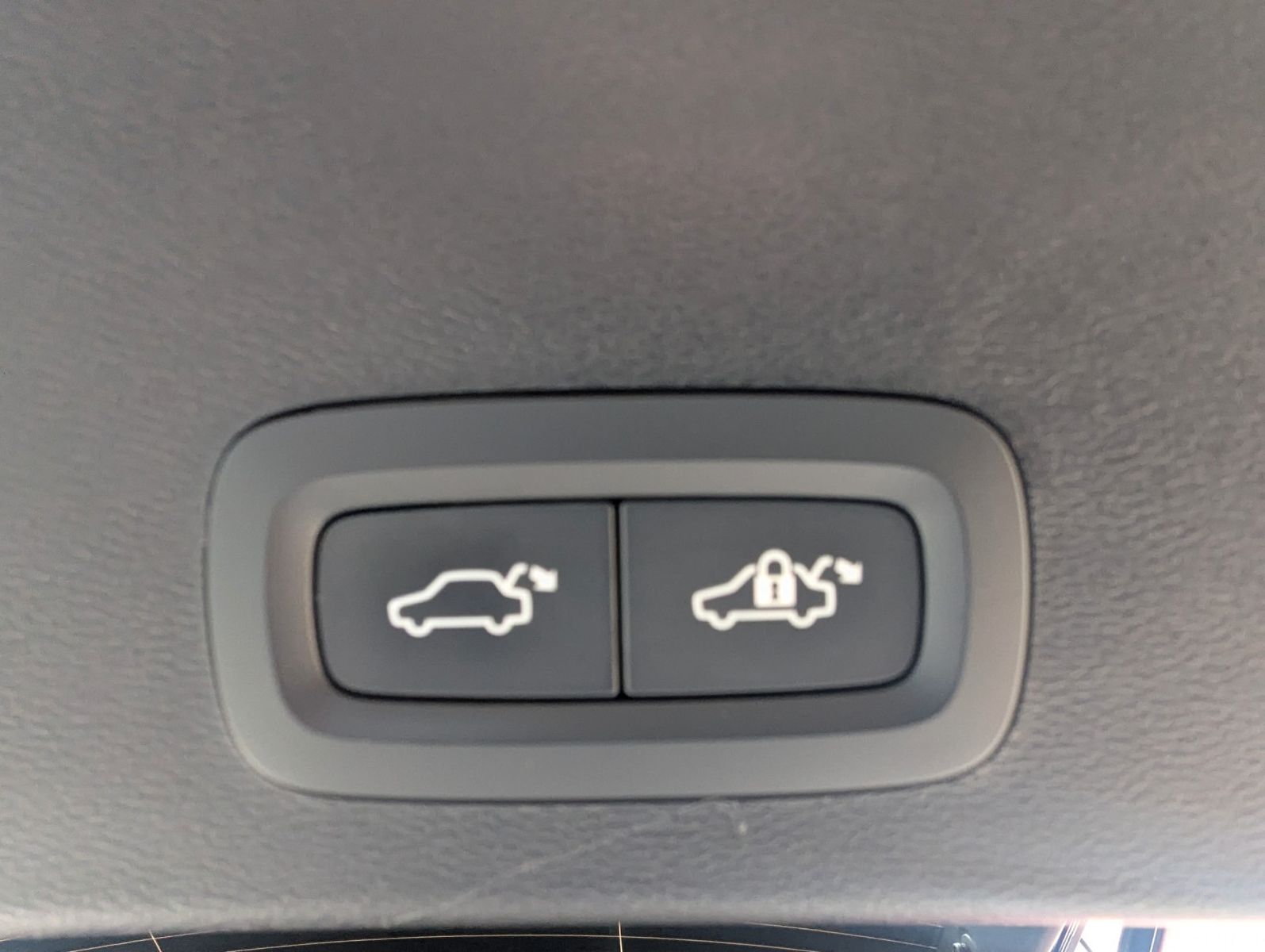 Volvo XC 40 B3 Core AHK