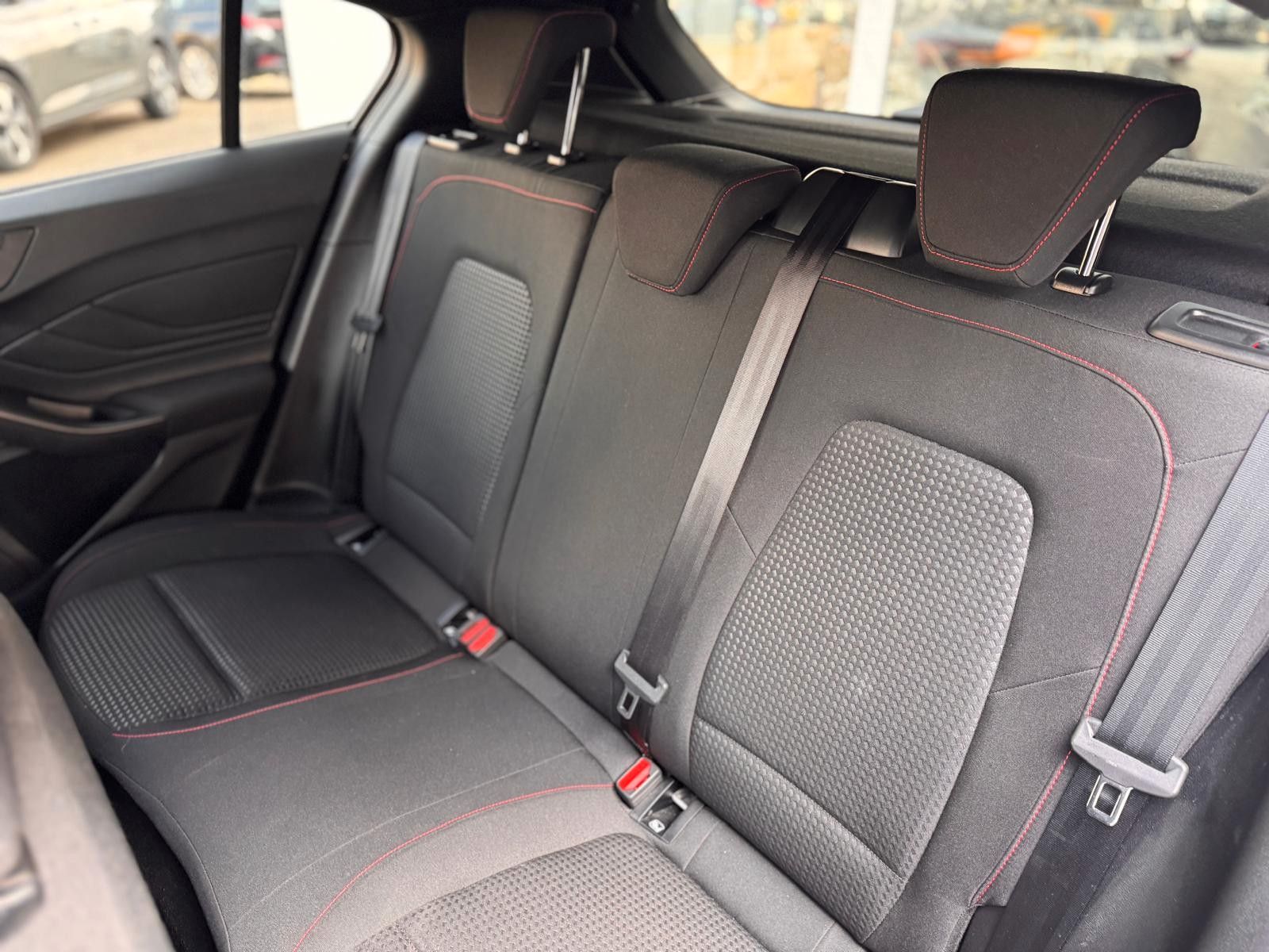 Ford Focus Limousine ST-Line 1.5 ABSTANDSTEMP KAMERA