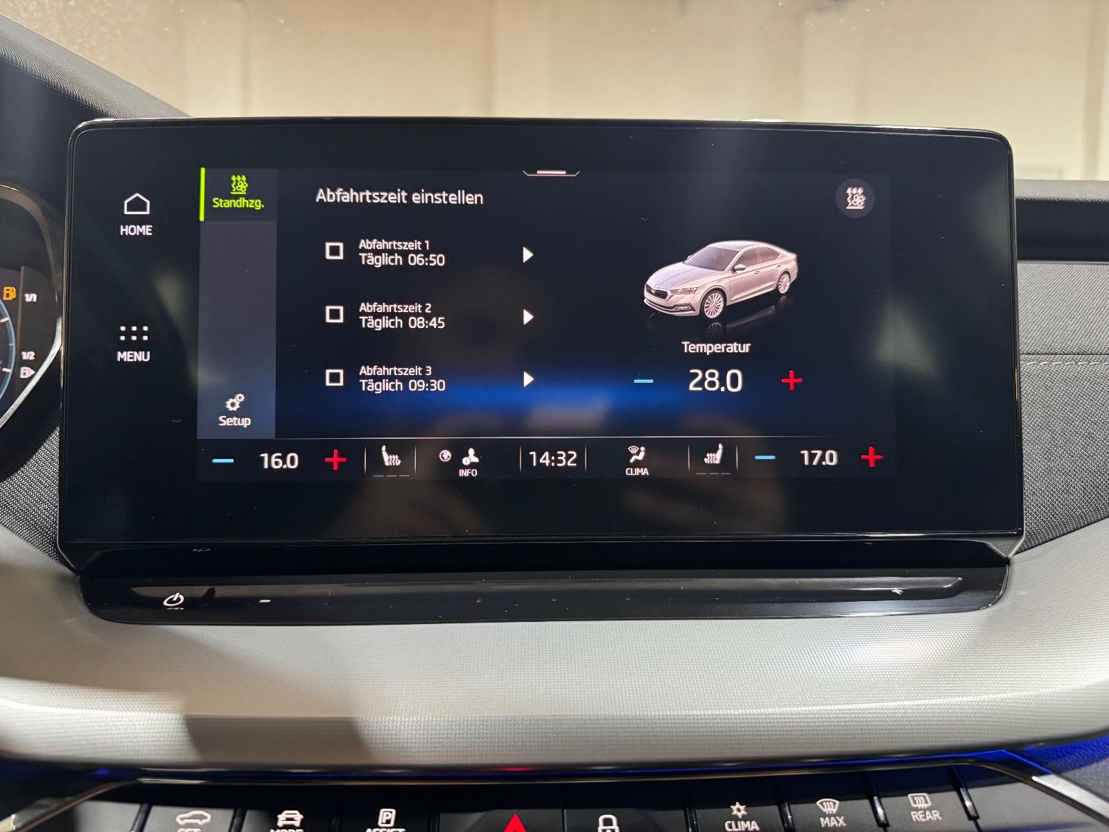 Skoda OctaviaLim. FirstEdition2.0TDI DSG/STANDHEIZ/AHK