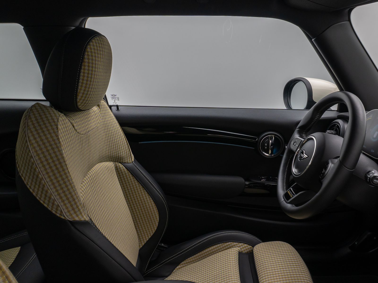 MINI COOPER SE Resolute Edition - Samsaru's Car Outlet