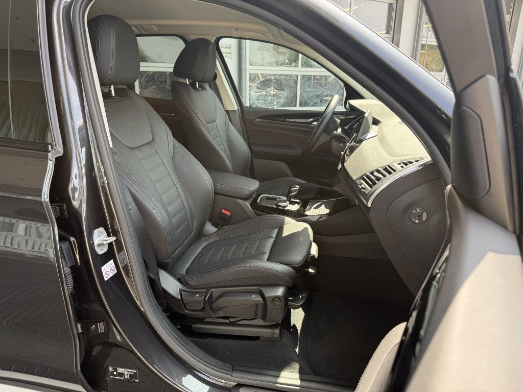 BMW X3 30e xDrive - Samsaru's Car Outlet