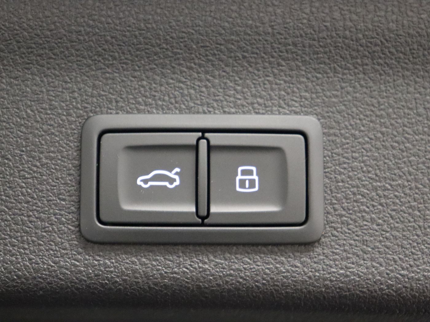 Audi A6 Avant 40 TDI quattro S tronic - Samsaru's Car Outlet