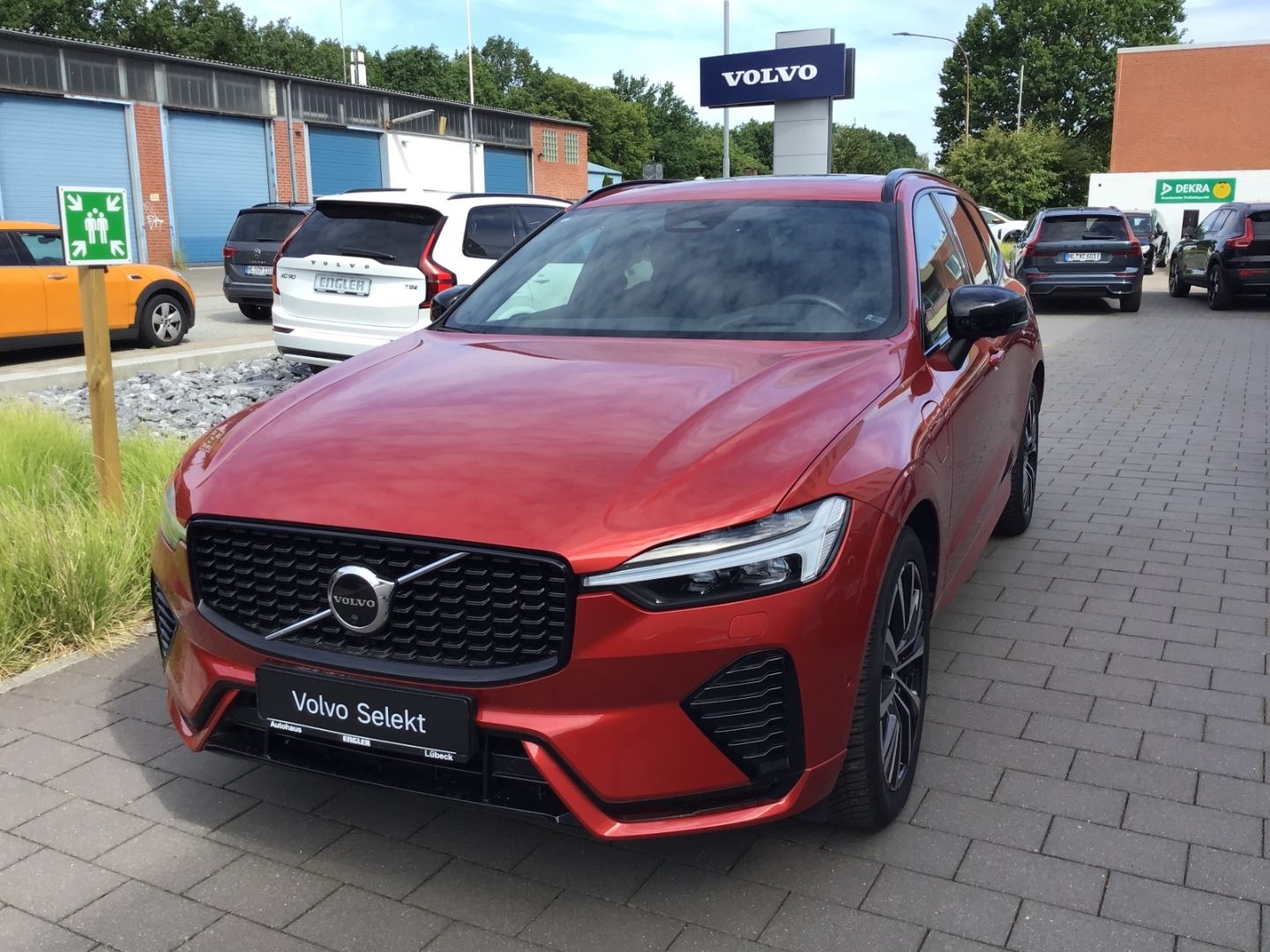 Volvo XC60 T8 Ultimate Dark AWD Stdhzg. AHK 360° Cam