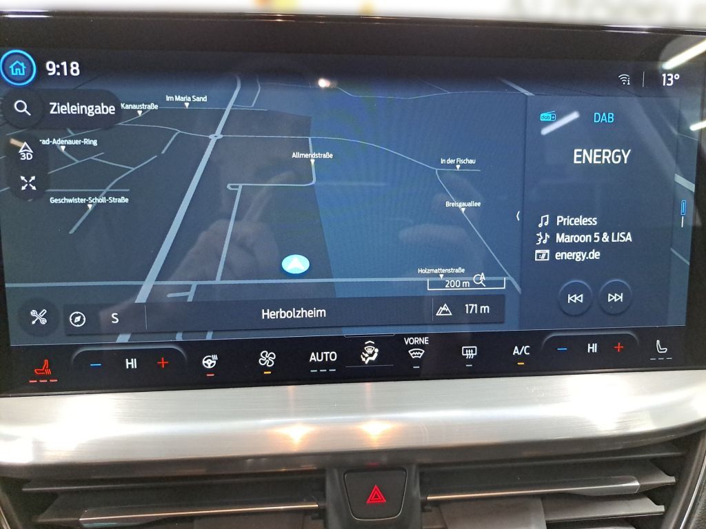 Ford Focus Turnier 1.5 Aut. TITANIUM NAVI RFK LED SHZ