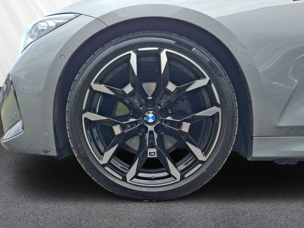 BMW 320 i touring M-Sport HiFi Stop&Go adapt. LED