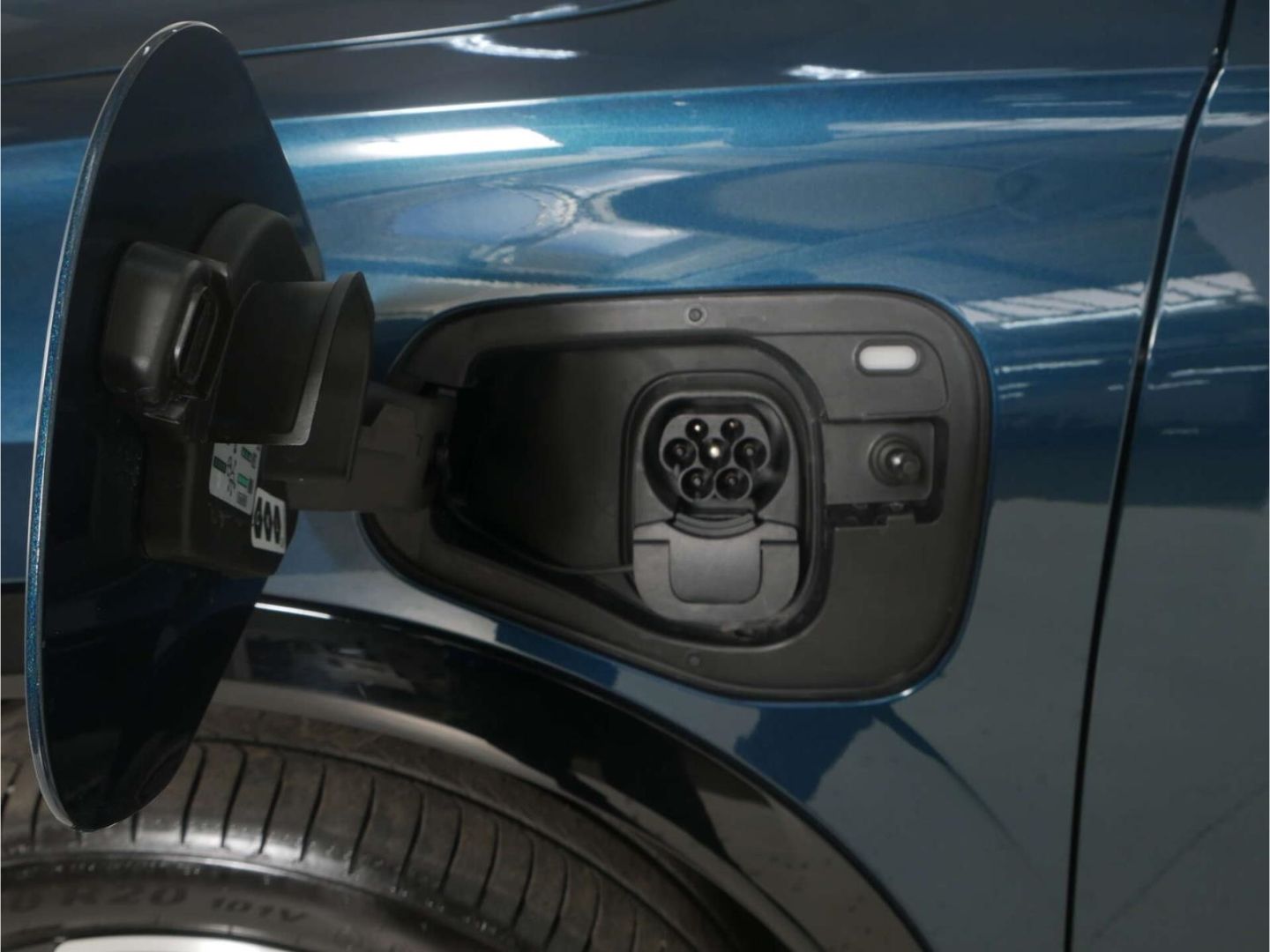 Volkswagen Tiguan 1.5 eHybrid R-Line Black Style PANO/AHK