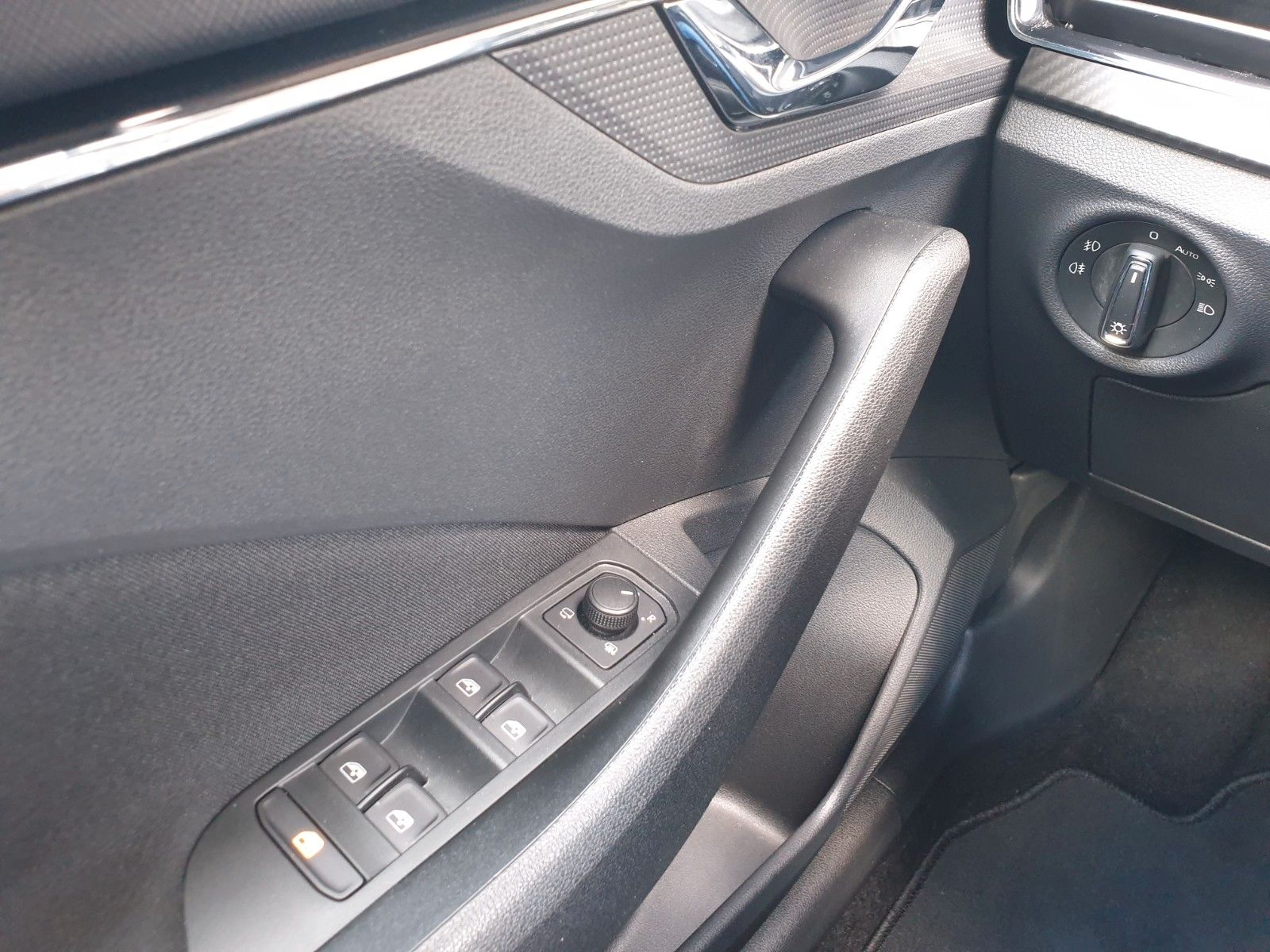 Skoda Kamiq Monte Carlo - Samsaru's Car Outlet