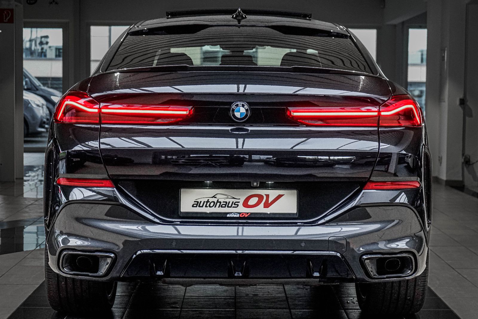 BMW X6 40xd M Sport*3xTV*Carbon*Massage*ACC*PanoSKY*