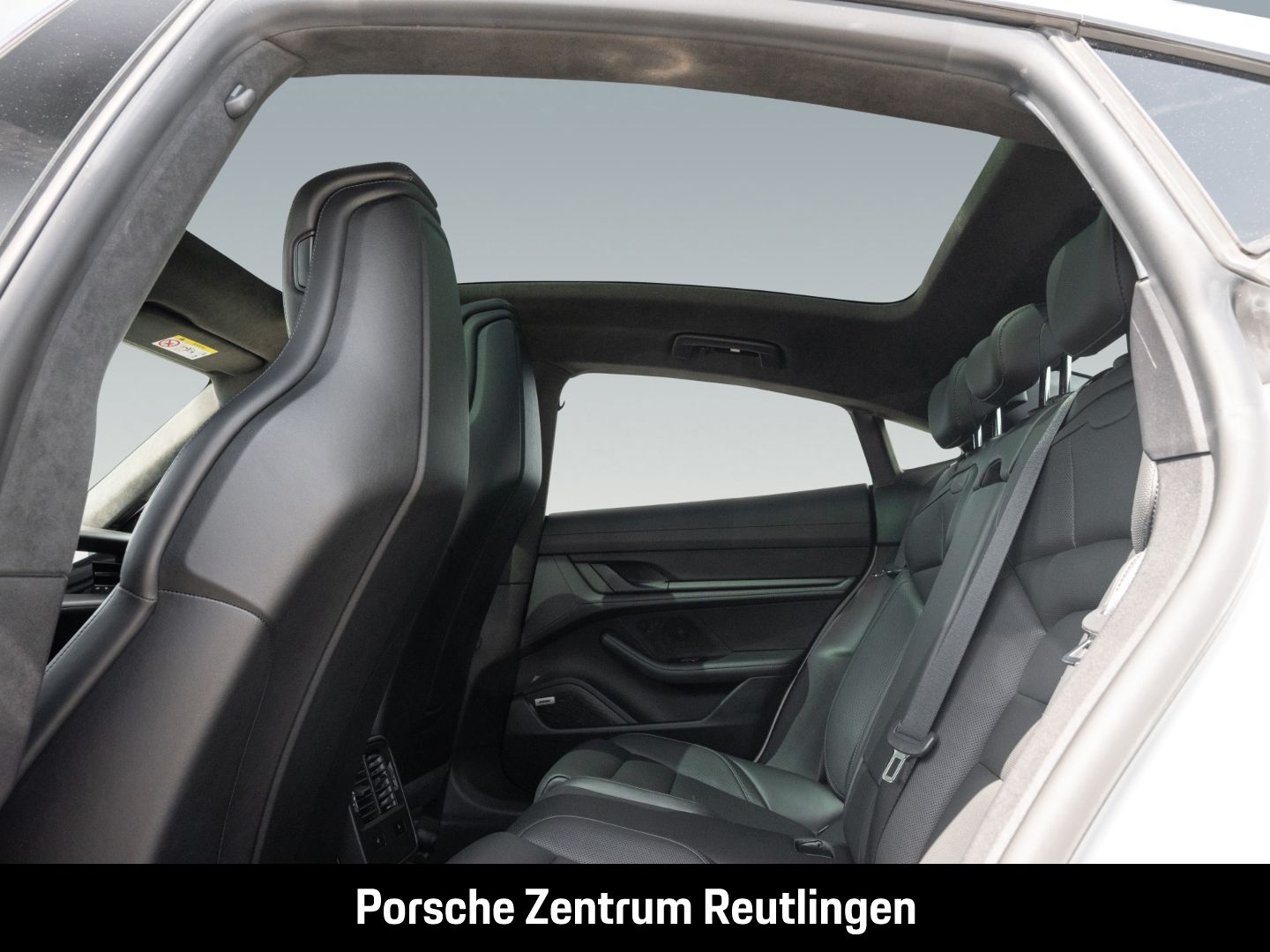 Porsche Taycan Turbo BOSE Panoramadach Surround-View LED