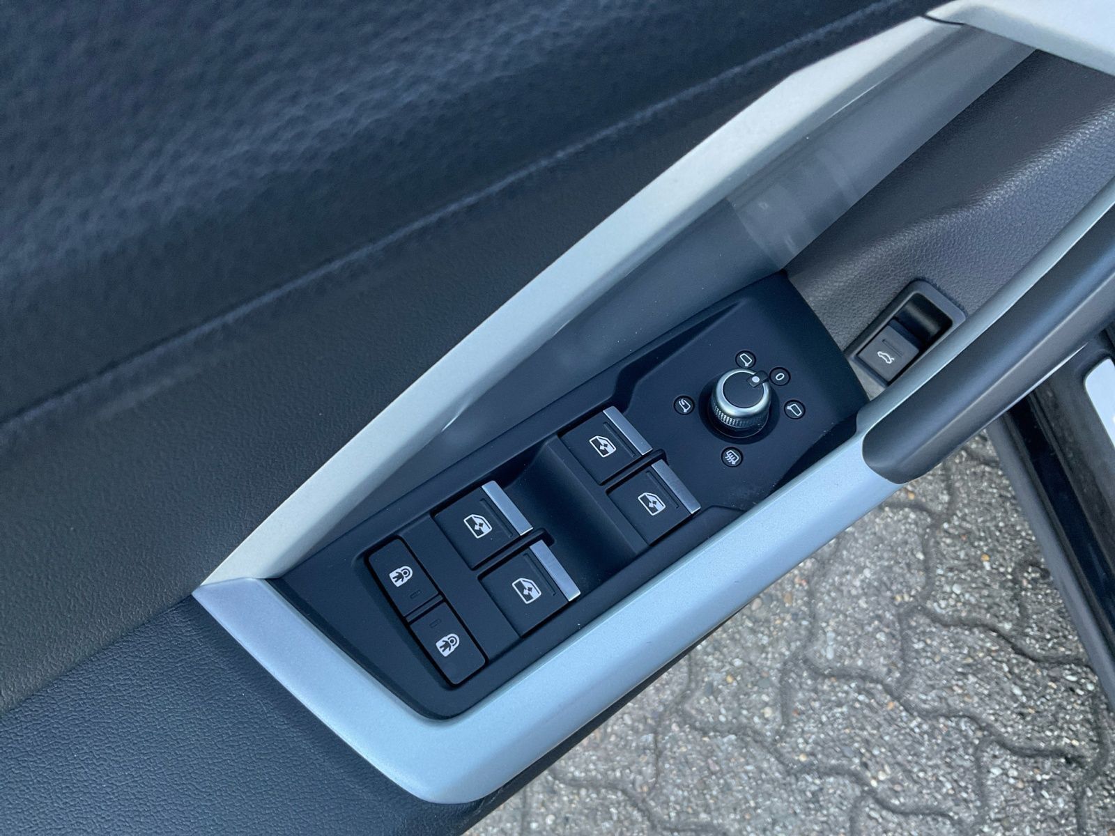 Audi Q3 40 TDI S line quattro - Samsaru's Car Outlet